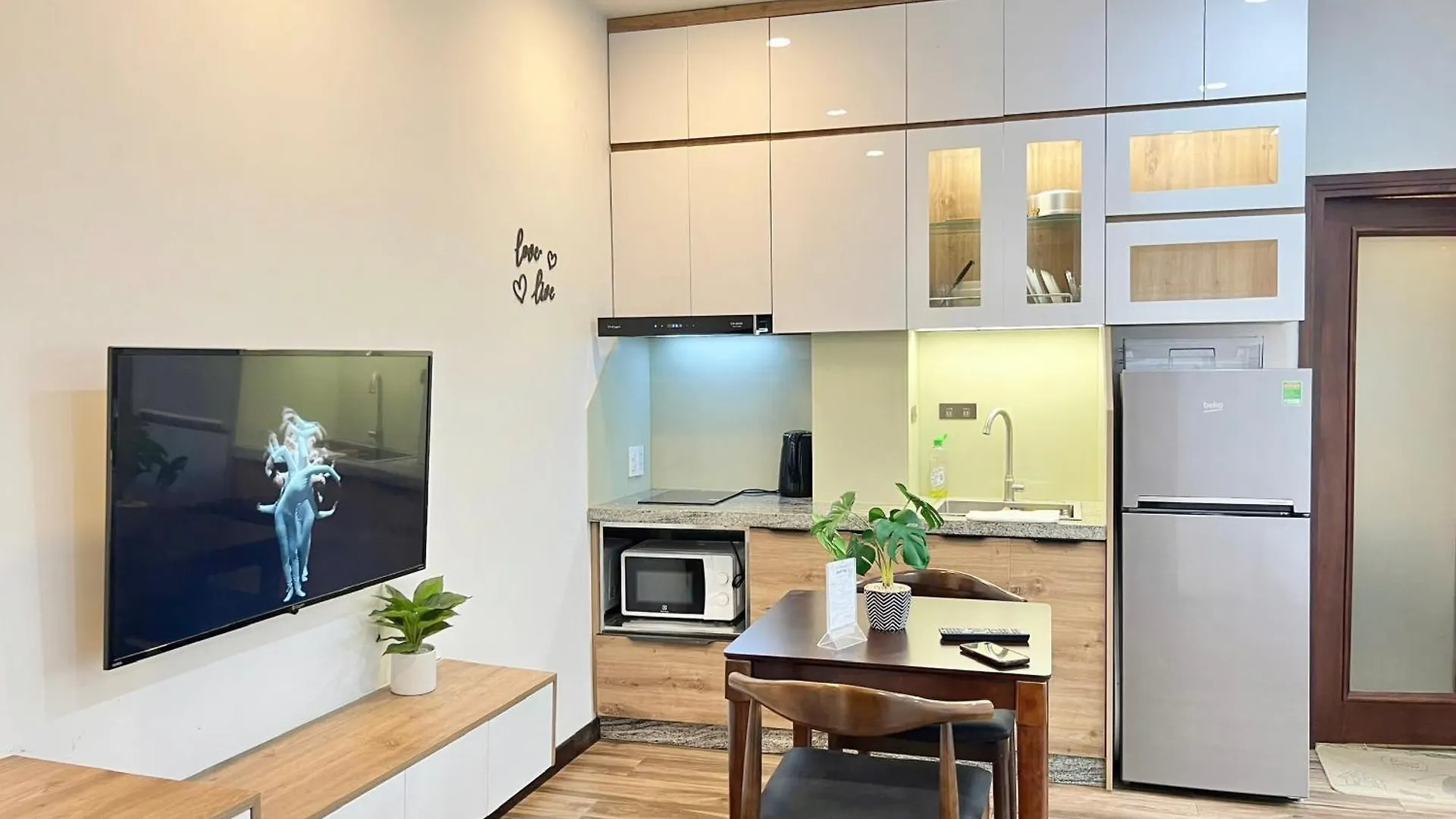 Riversidehome Nearairport/Netflix/Chill/Terrace Ho Chi Minh Apartament