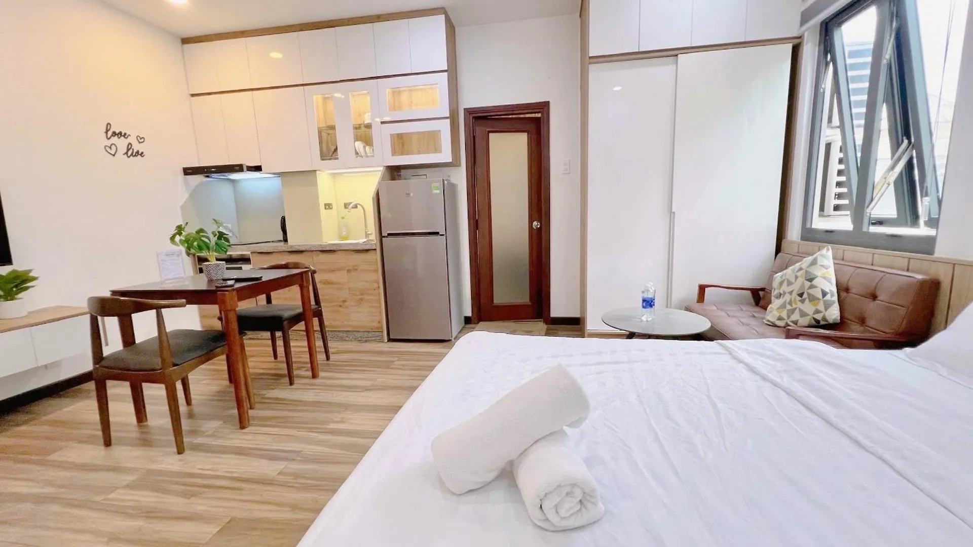 Apartament Riversidehome Nearairport/Netflix/Chill/Terrace Ho Chi Minh Wietnam