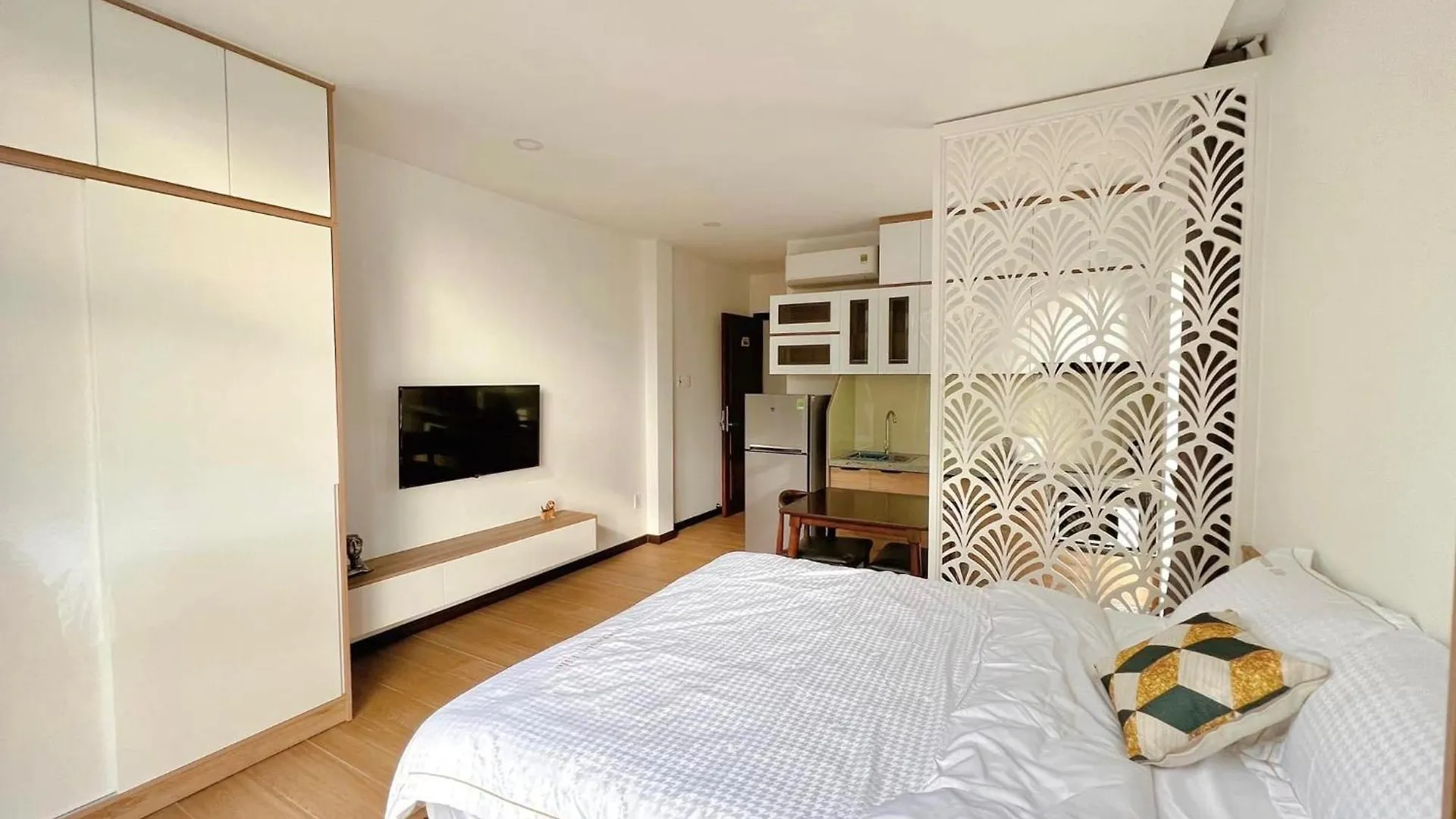 Apartment Riversidehome Nearairport/Netflix/Chill/Terrace Ho Chi Minh City Vietnam