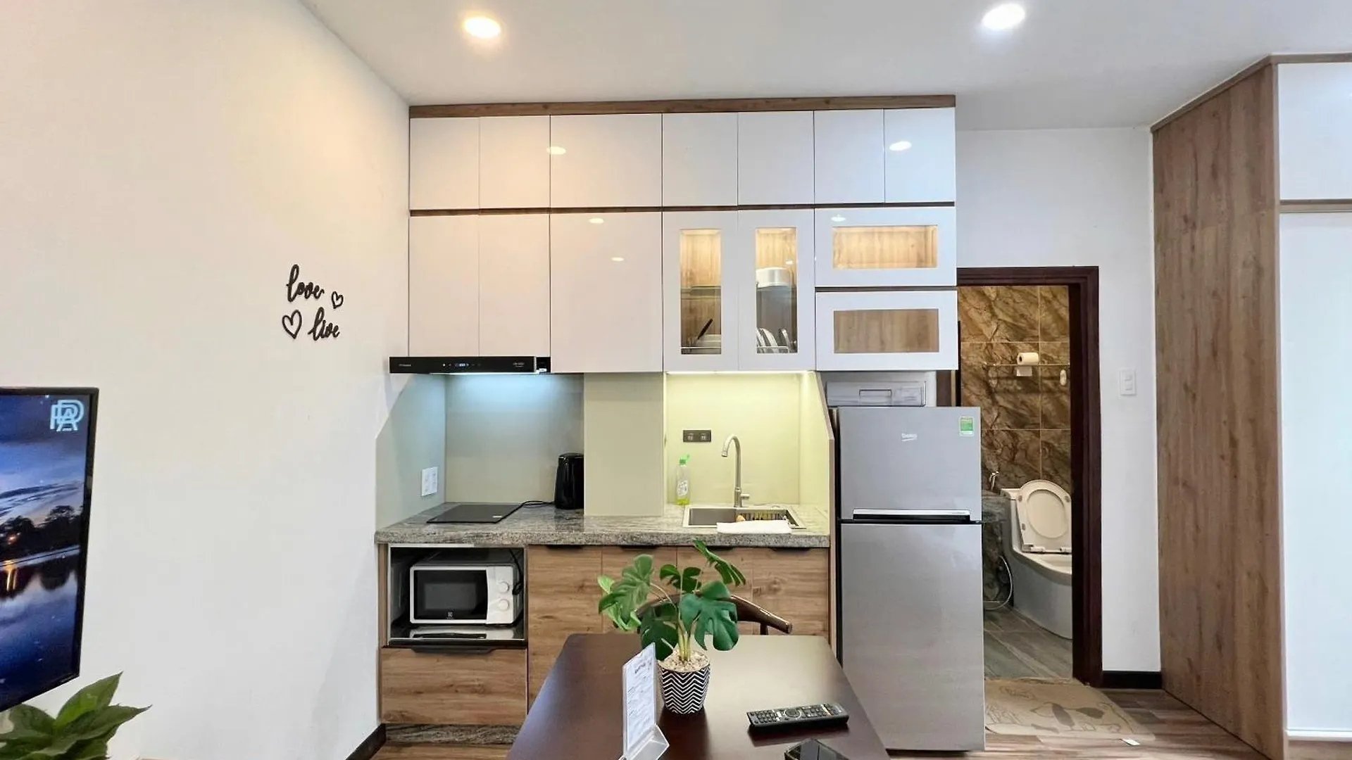 Riversidehome Nearairport/Netflix/Chill/Terrace Ho Chi Minh City