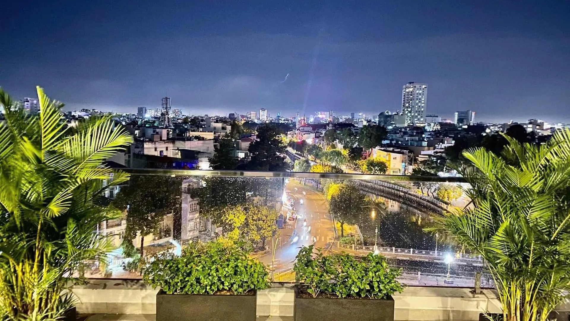 Apartment Riversidehome Nearairport/Netflix/Chill/Terrace Ho Chi Minh City Vietnam