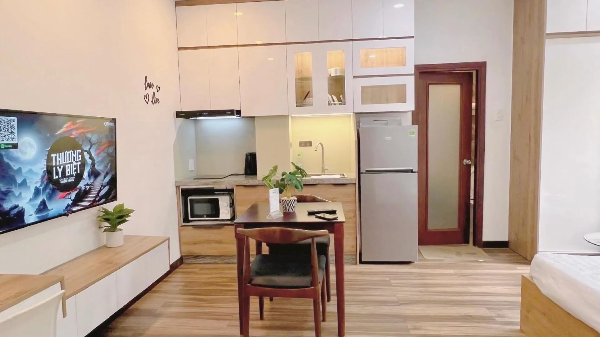 Riversidehome Nearairport/Netflix/Chill/Terrace Ho Chi Minh City 0*,